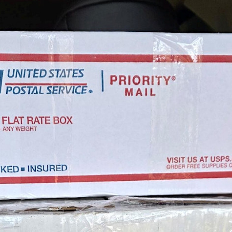 Shipping box